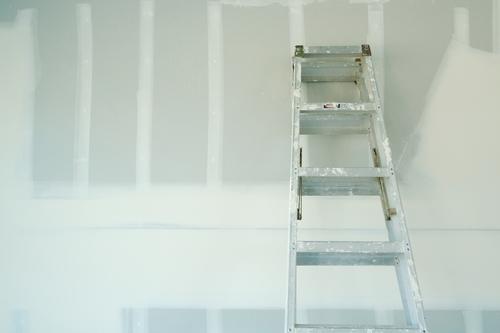 Drywall Repair After Ice Dams: What Painters Wish Homeowners Knew